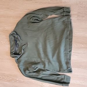 Izod Men's quarter zip sweater size medium